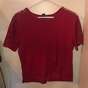 Maroon short sleeve tee crop top